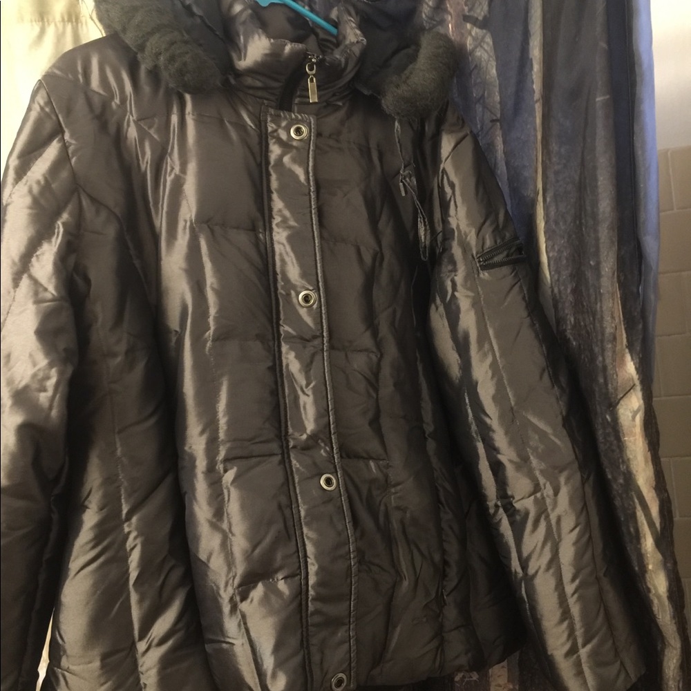 SOLD ON MERCARI/Woman’s puffer jacket